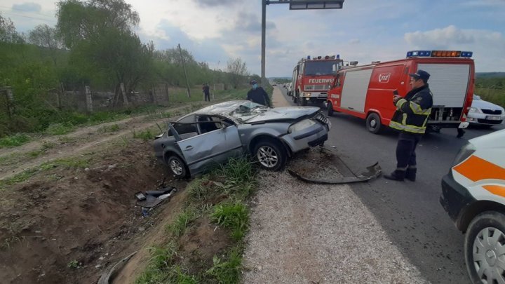 Цепная авария в Страшенском районе: два автомобиля вылетели с трассы и перевернулись