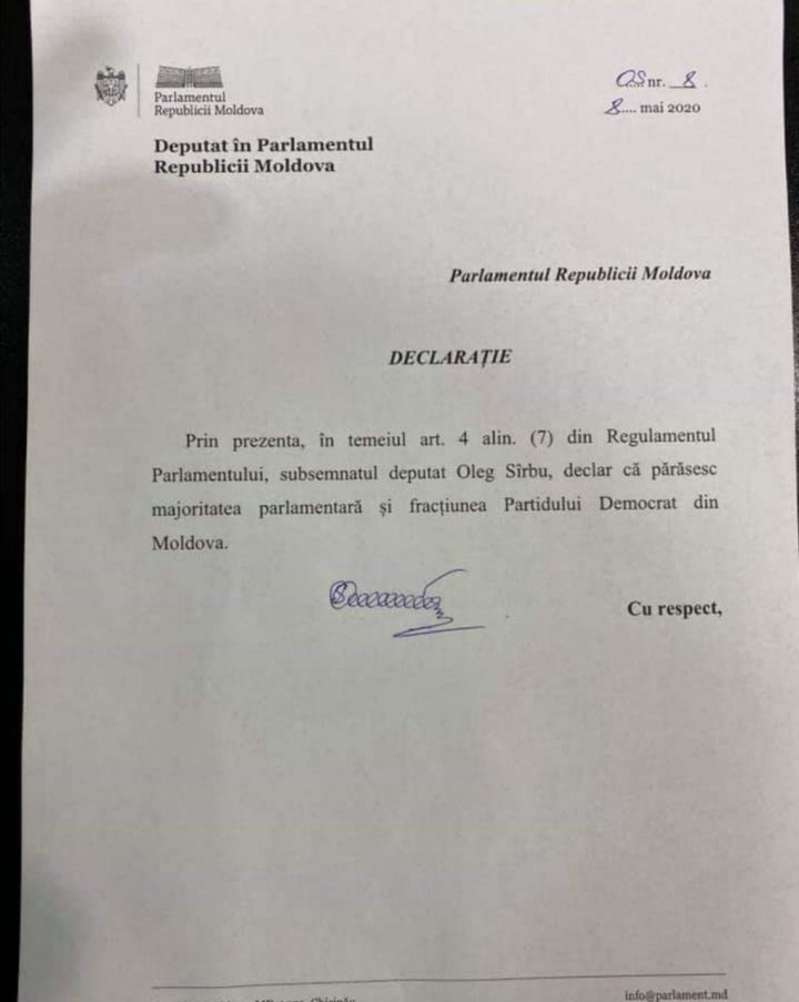 Ряды демократов поредели: группа депутатов заявила о выходе из формирования (ДОКУМЕНТ)