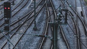 В Чадыр-Лунге поезд сбил 22-летнего парня: до больницы его не довезли