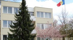 Посольство Молдовы в Румынии закрылось на карантин