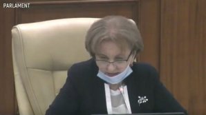 Проблема или равнодушие: депутаты парламента не умеют носить защитные маски  