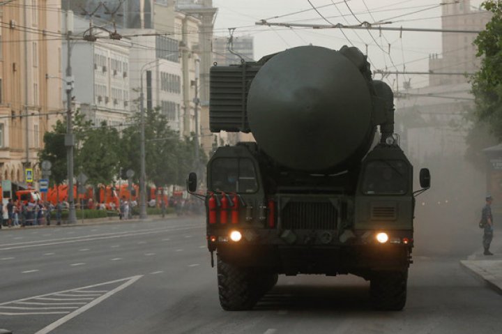 Первая репетиция Парада Победы в Москве в период пандемии: все военные в масках и перчатках (ФОТО, ВИДЕО)