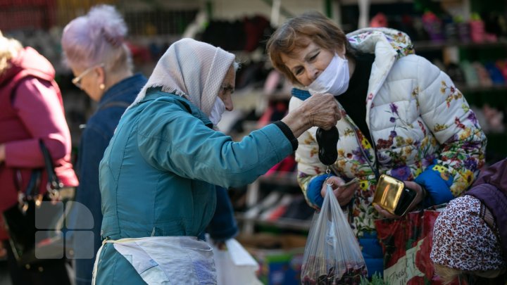 Кишиневские рынки возобновили свою работу (ФОТОРЕПОРТАЖ)