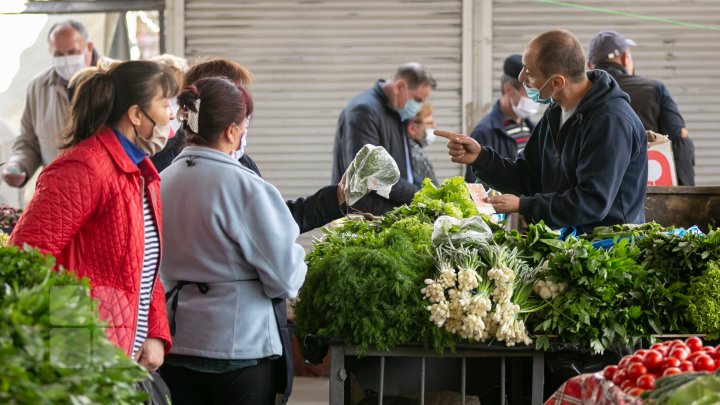 Кишиневские рынки возобновили свою работу (ФОТОРЕПОРТАЖ)