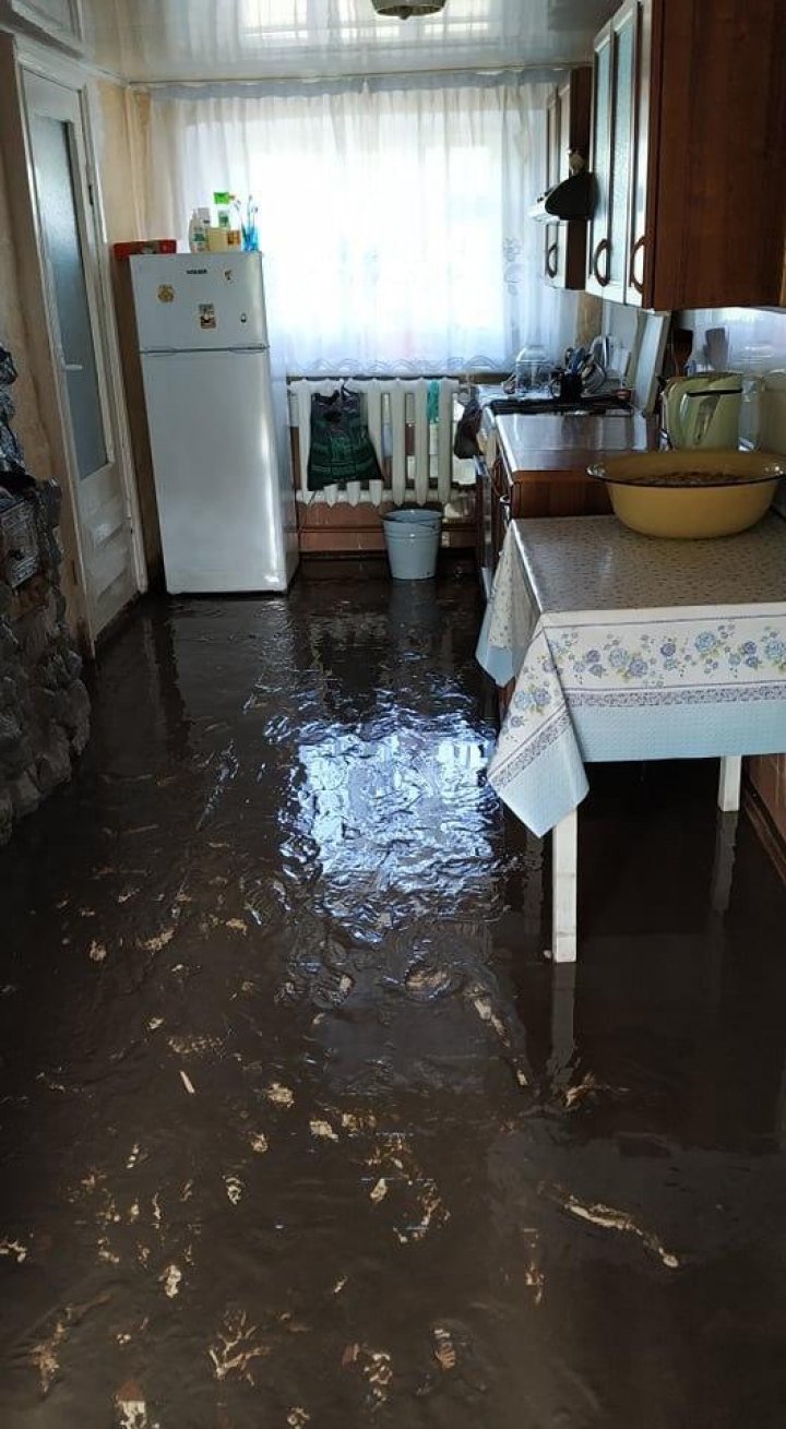 Утренний ливень затопил село в Глодянском районе (ФОТО)