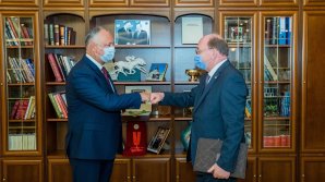Президент Игорь Додон встретился с послом России в Молдове Олегом Васнецовым (ВИДЕО)