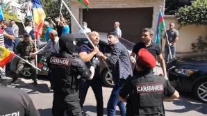 Беспорядки во время протеста у посольства Армении в Кишиневе: конфликтующие стороны потребовали расследовать инцидент