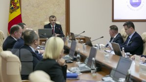 Кабмин отреагировал на зарегистрированный в парламенте вотум недоверия