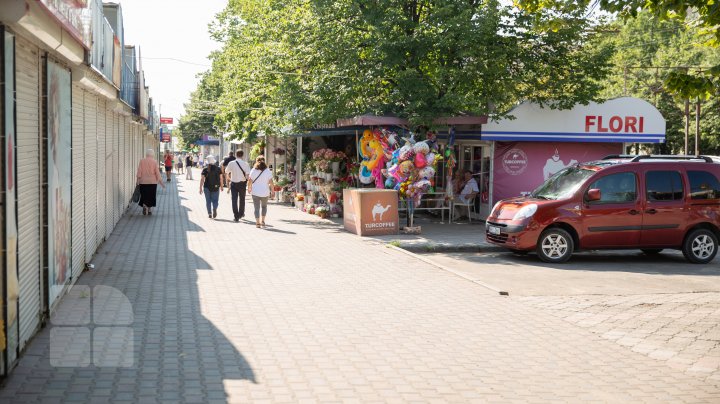 Рынок "Дельфин" в столичном секторе Буюканы хотят закрыть: местные власти назвали причину (ФОТО)