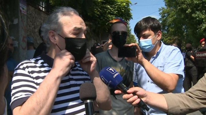 Посольство Азербайджана выдвигает обвинения в адрес одного из депутатов-социалистов