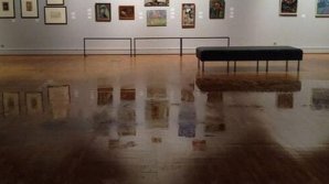 В Москве из-за ливней затопило Третьяковскую галерею (ВИДЕО)