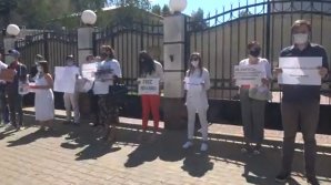 В Кишинёве прошла акция в поддержку протестующих жителей Беларуси (ВИДЕО)