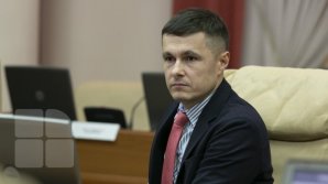 Стокгольмский арбитраж заморозил расторжение контракта о сдаче в концессию кишиневского аэропорта. Реакция министра юстиции