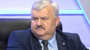 Министр образования о "церемонии открытия" туалета: "Это безобразие! Я не позволю предвыборную пропаганду в школах"