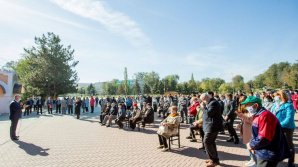 Игорь Додон провёл встречи с избирателями из Тараклийского района