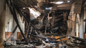 На снос сгоревшей при пожаре Национально филармонии кабмин выделил 450 тысяч леев