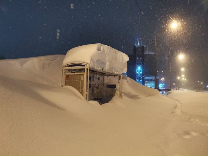 Город поглотили сугробы: в Норильске выпало две месячные нормы осадков (ФОТО, ВИДЕО)