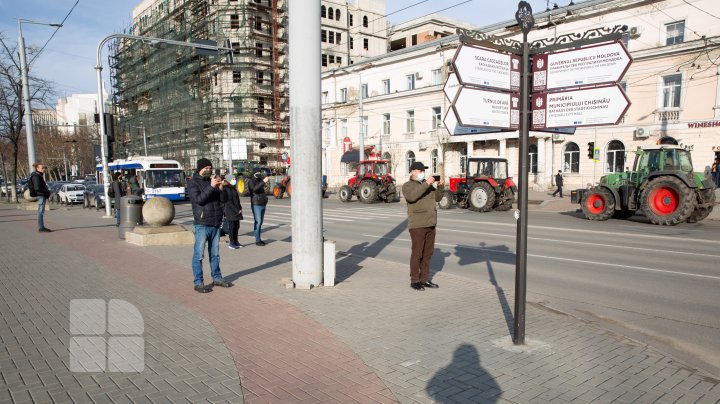 Площадь Великого национального собрания опустела: фермеры свернули протесты (ФОТОРЕПОРТАЖ)