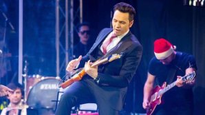 Музыкант Алекс Каланча устроил рождественский концерт для жителей родного села Кухнешты