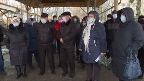 Несколько месяцев без зарплат: железнодорожники из Окницы, Каушан и Басарабяски вышли на протест