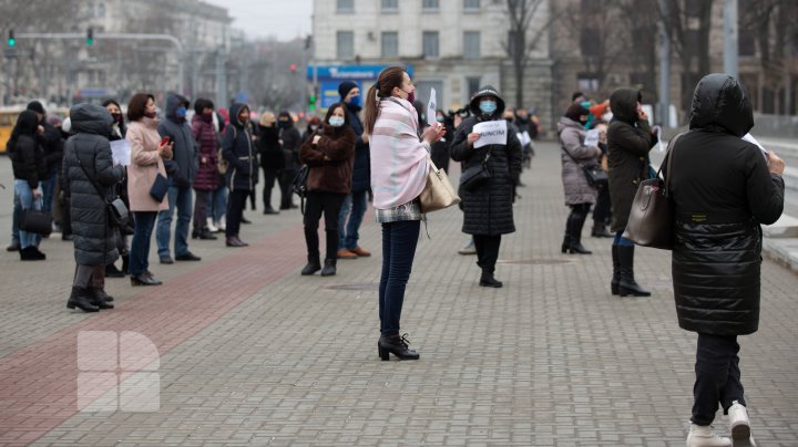 "Мы хотим работать": Протест продавцов торговых центров на площади Великого национального собрания