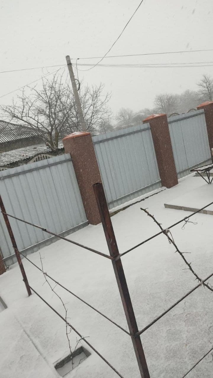 Евдоха трусит свои покрывала: в Молдове выпал снег (ФОТО, ВИДЕО)