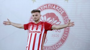 Футболист сборной Молдовы Олег Рябчук помог "Олимпиакосу" обыграть "Фенербахче"