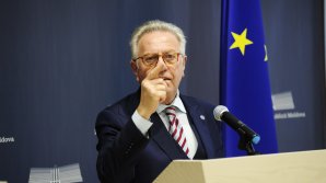 Букиккио: Законодательная и исполнительная власть должны уважать роль КС как хранителя Конституции