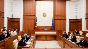 Майя Санду после заседания Высшего совета безопасности: "Рейдерские атаки на страховые фирмы продолжаются"