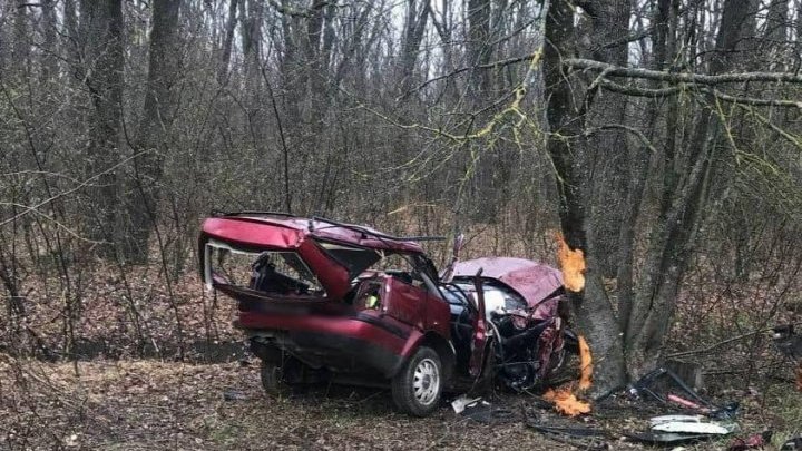 Смертельная авария в у села Окница одноименного района: погибла семейная пара (ФОТО)