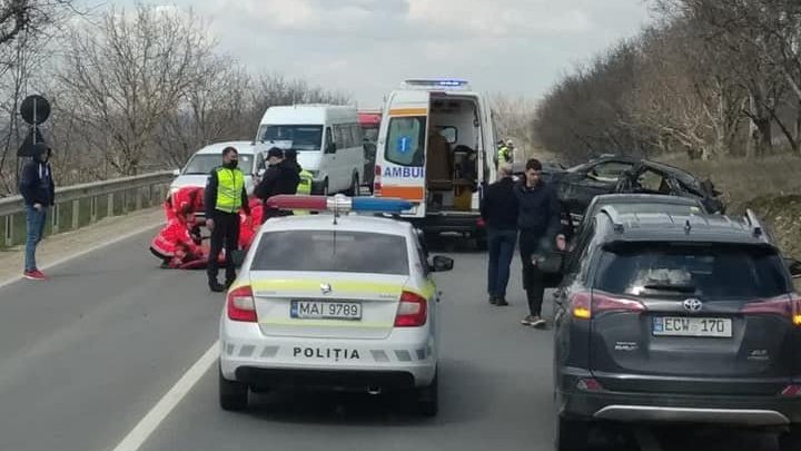 ДТП в Страшенском районе: патрульные погнались за лихачом и столкнулись с БМВ (ФОТО, ВИДЕО)