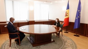 Майя Санду провела встречу с послом США Дереком Дж. Хоганом