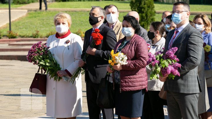 Молдова отмечает День Европы и День Победы (ФОТОРЕПОРТАЖ)