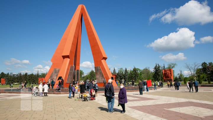 Молдова отмечает День Европы и День Победы (ФОТОРЕПОРТАЖ)