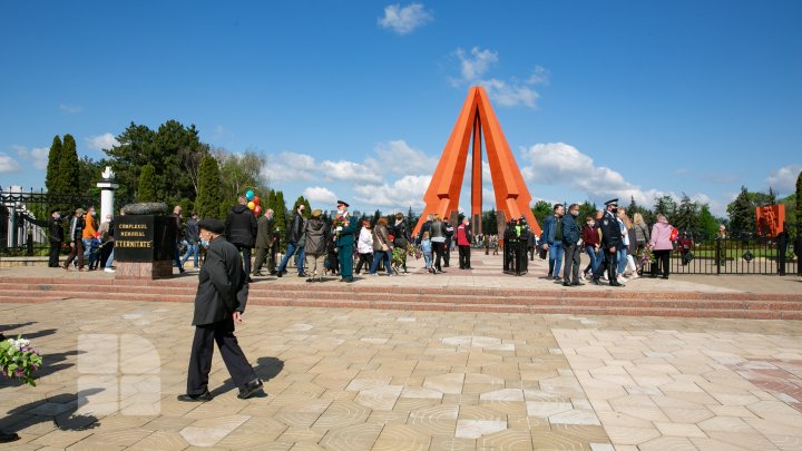 Молдова отмечает День Европы и День Победы (ФОТОРЕПОРТАЖ)