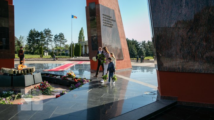 Молдова отмечает День Европы и День Победы (ФОТОРЕПОРТАЖ)