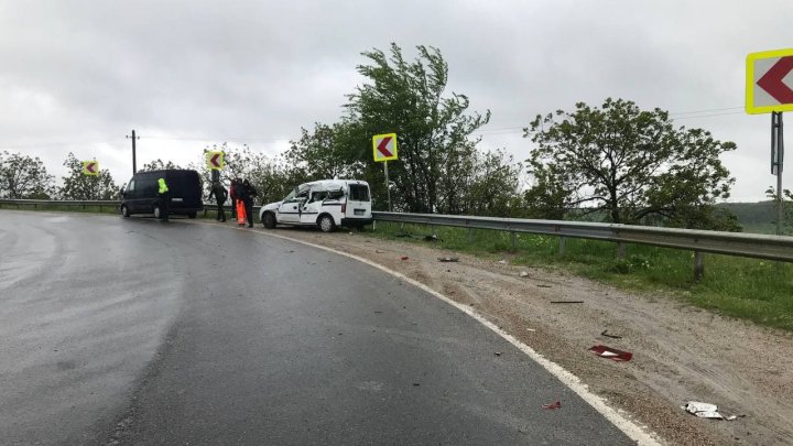 В окрестностях села Пересечина из-за мокрой дороги произошли два ДТП (ФОТО, ВИДЕО)