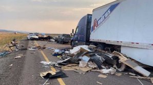 В США из-за песчаной бури семь человек погибли в аварии с 20 автомобилями