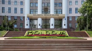 В парламенте освобождают кабинеты: что забирают с собой бывшие депутаты