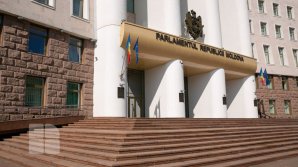 Парламент утвердил новое правительство: одобрение большинства и критика оппозиции