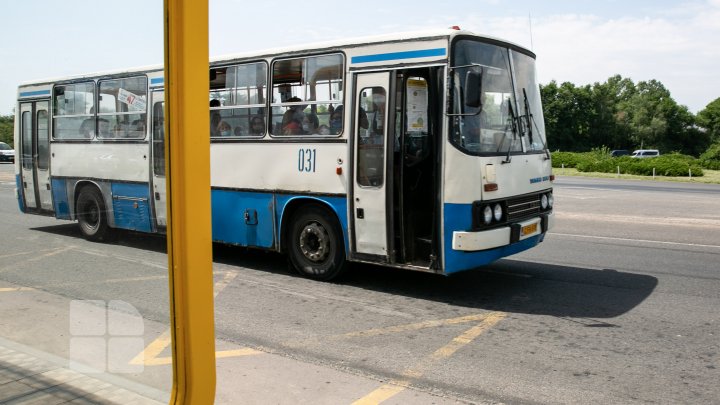 В Кишинёве началось тестирование новых автобусов для пригородов. Пассажиры: "Разница огромная"