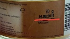 Чем кормят туристов: шокирующие кадры из ресторанов на румынском побережье (ВИДЕО)