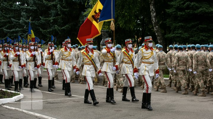 Парада не было: как прошел День национальной армии (ФОТО)