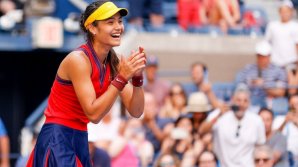 Британская теннисистка Эмма Рэдукану успешно стартовала на турнире в Клуже