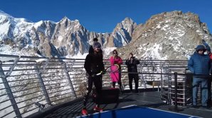 Cамый высотный матч в истории: Жасмин Паолини и Людмила Самсонова сыграли на Монблане