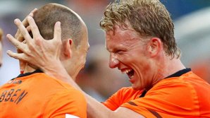 Расследование дела о наркотиках: двое экс-футболистов сборной Нидерландов проходят в качестве свидетелей