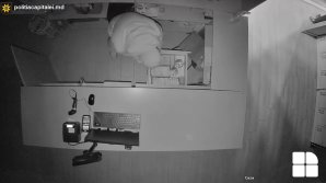 В Кишинёве 19-летнего парня подозревают в краже 10 тысяч леев из магазина