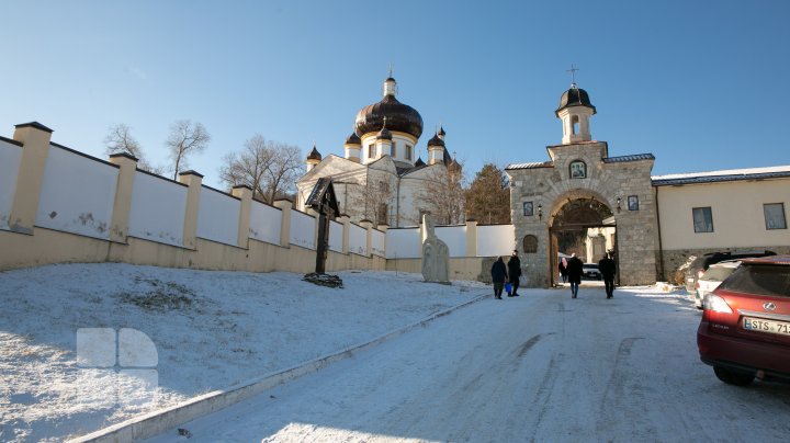 Крещение Господне: как в Молдове отметили праздник (ФОТО)