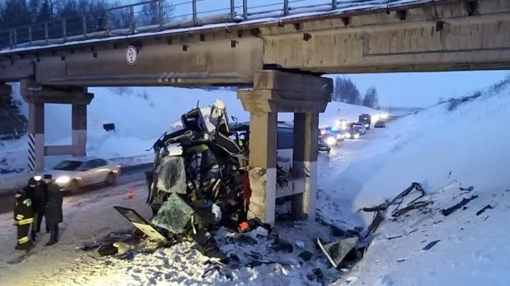 ДТП с автобусом в Рязанской области: погибли пять человек, 21 пострадал (ФОТО, ВИДЕО)