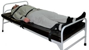 Странности ковид-пациентов: врачи рассказали, почему некоторых больных привязывают к постели